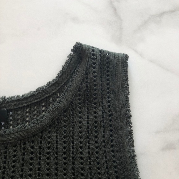 Banana Republic Mixed Stitch Shell Tank Top Green - Picture 6 of 8